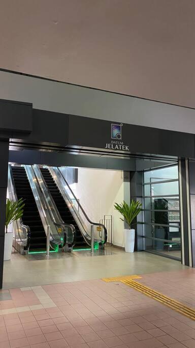 10Mins To Klcc W Lrt+Mall+Netflix Muji Urban Kuala Lumpur Extérieur photo