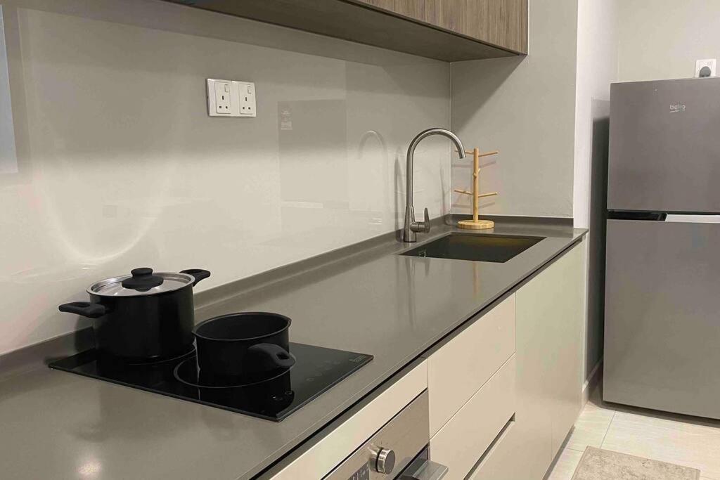 10Mins To Klcc W Lrt+Mall+Netflix Muji Urban Kuala Lumpur Extérieur photo